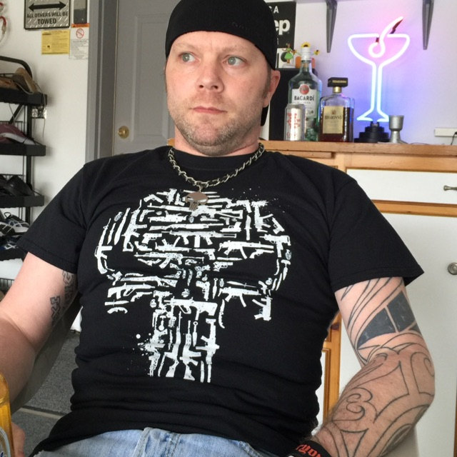 Punisher Skull and Guns Shirt Punisher Skull and Guns Shirt